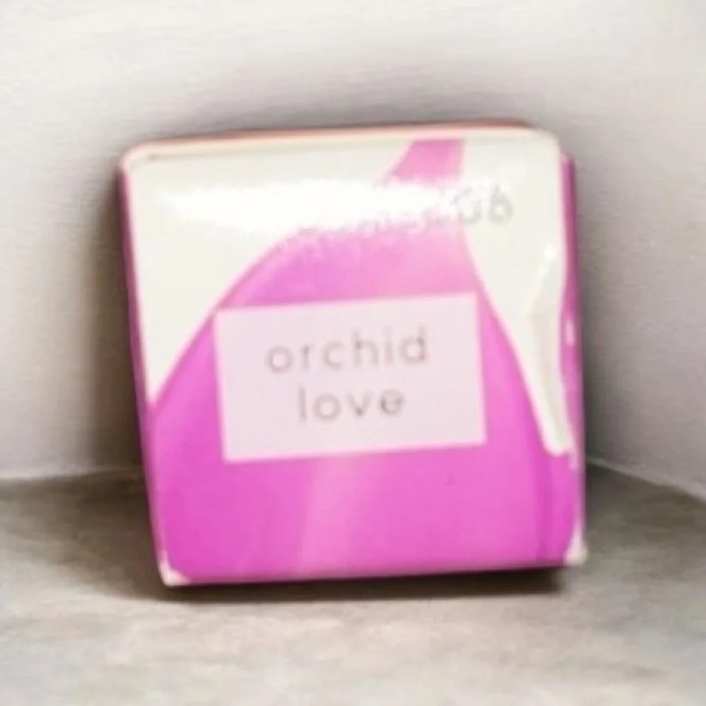 Laura Geller Fifty Kisses Lip Locking Liquid Color-Orchid Love. - Picture 2 of 3